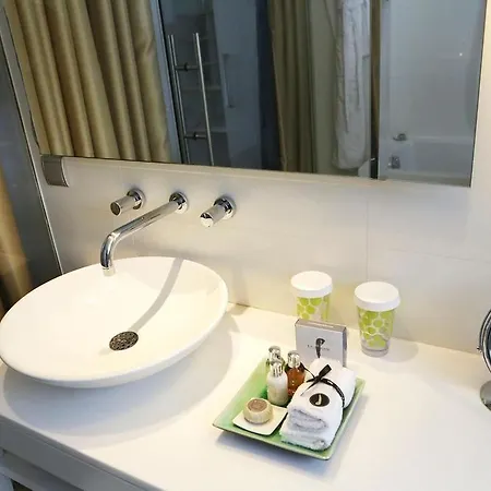普拉西德圣日耳曼德普雷斯酒店 酒店