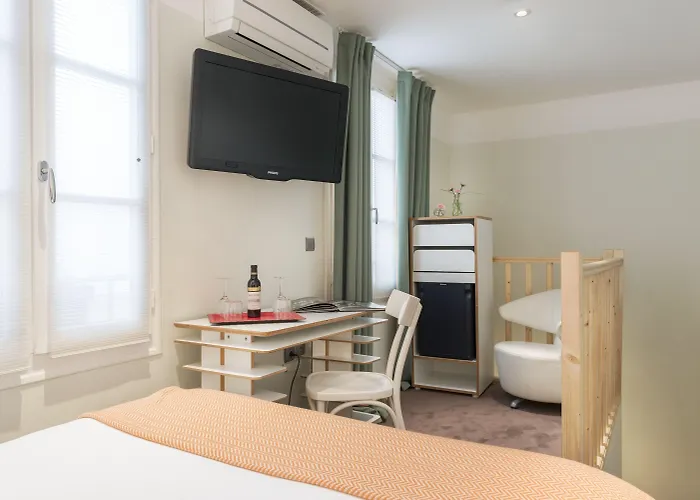 Hotel Le Placide Saint-germain Des Pres 4*